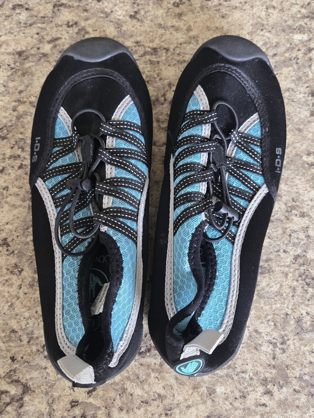 Body Glove Water Shoes Size 6/7 Womens
